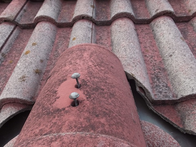 棟を固定する釘のゆるみ